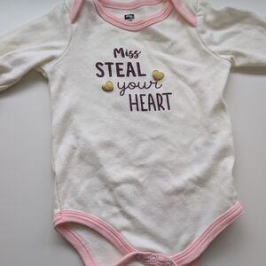 5 Piece Valentine Long Sleeve Onesie Bundle